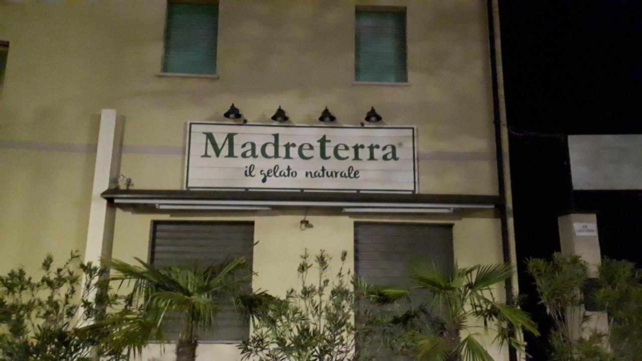 Hotel ...Per Il Sirio Ivrea Exterior foto